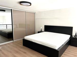 Pronájem bytu 2+kk, Praha, Kubánské náměstí, 55 m2