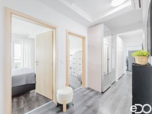 Pronájem bytu 3+kk, Praha, Hornoměcholupská, 65 m2