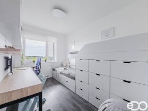 Pronájem bytu 3+kk, Praha, Hornoměcholupská, 65 m2