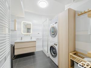 Pronájem bytu 3+kk, Praha, Hornoměcholupská, 65 m2