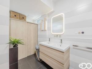 Pronájem bytu 3+kk, Praha, Hornoměcholupská, 65 m2