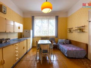 Prodej rodinného domu, Rakovník - Rakovník II, Komenského nám., 160 m2
