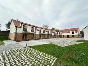 Prodej bytu 2+kk, Praha - Královice, Kuťatská, 56 m2