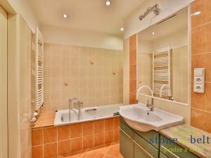 Pronájem bytu 2+1, Praha - Vokovice, Kladenská, 77 m2