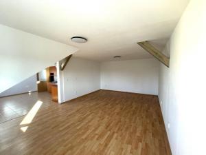 Pronájem bytu 1+kk, Malšice, náměstí V. Háka, 62 m2