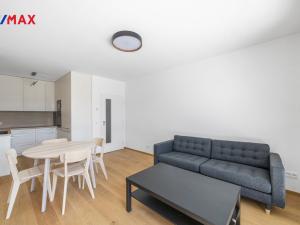 Pronájem bytu 2+kk, Hradec Králové - Pražské Předměstí, Gočárova třída, 48 m2