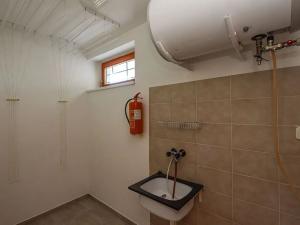 Pronájem rodinného domu, Praha - Libuš, Nad šejdrem, 252 m2