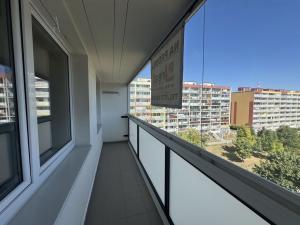 Prodej bytu 3+1, Praha - Horní Měcholupy, Milánská, 70 m2