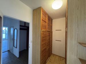 Prodej bytu 3+1, Praha - Horní Měcholupy, Milánská, 70 m2