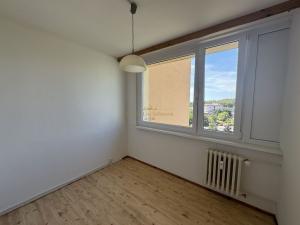 Prodej bytu 3+1, Praha - Horní Měcholupy, Milánská, 70 m2