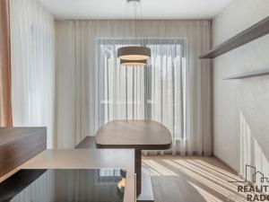 Pronájem bytu 4+kk, Praha - Vysočany, Svatošových, 130 m2