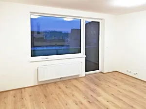 Pronájem bytu 1+kk, Praha - Černý Most, Cukrova, 36 m2