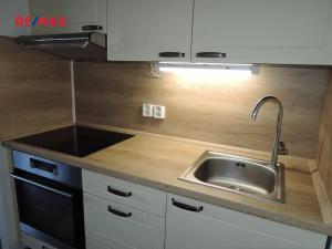 Pronájem bytu 1+kk, Kladno, Holandská, 38 m2