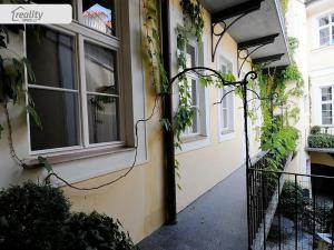 Pronájem bytu 2+1, Praha - Malá Strana, Vlašská, 53 m2