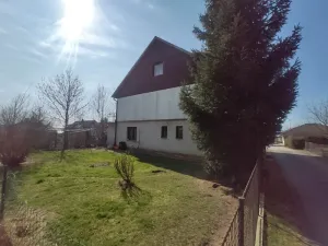 Dražba rodinného domu, Cholenice, 151 m2