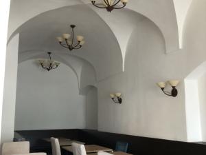 Pronájem restaurace, Hradec Králové, Velké náměstí, 109 m2