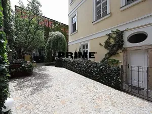Pronájem bytu 2+1, Praha - Malá Strana, Vlašská, 53 m2