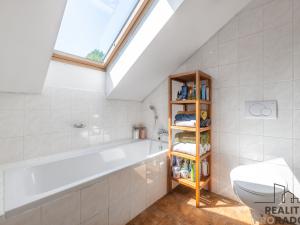 Prodej zemědělského objektu, Brno - Holásky, Písníky, 2728 m2