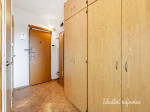 Pronájem bytu 2+kk, Praha - Kobylisy, Frýdlantská, 43 m2