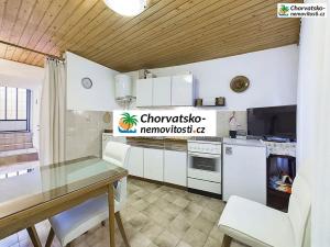 Prodej rodinného domu, Novi Vinodolski, Chorvatsko, 54 m2