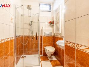 Pronájem rodinného domu, Praha - Štěrboholy, Radostná, 226 m2