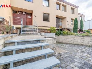 Pronájem rodinného domu, Praha - Štěrboholy, Radostná, 226 m2