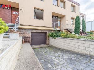 Pronájem rodinného domu, Praha - Štěrboholy, Radostná, 226 m2