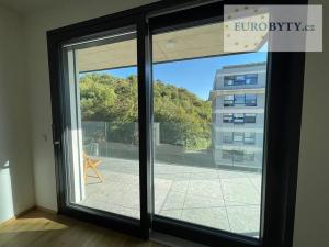 Pronájem bytu 2+kk, Praha - Modřany, Československého exilu, 65 m2