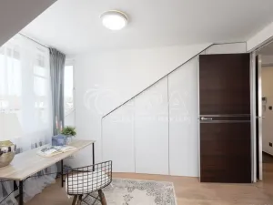 Pronájem bytu 4+kk, Praha - Vršovice, Bělocerkevská, 146 m2