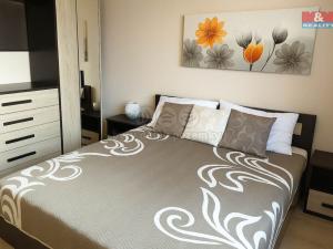 Prodej bytu 3+kk, Karlovy Vary, Jugoslávská, 71 m2