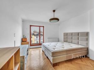 Pronájem bytu 3+kk, Praha - Žižkov, Baranova, 99 m2