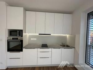 Pronájem bytu 1+kk, Otrokovice, Moravní, 27 m2