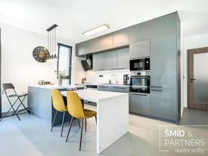 Prodej bytu 2+kk, Kolín, Zásmucká, 63 m2