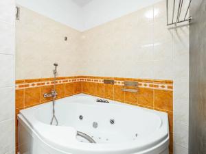Pronájem bytu 3+kk, Praha - Záběhlice, Záběhlická, 82 m2