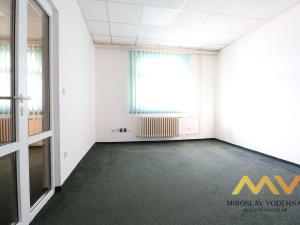 Pronájem kanceláře, Hradec Králové - Slezské Předměstí, Bieblova, 35 m2