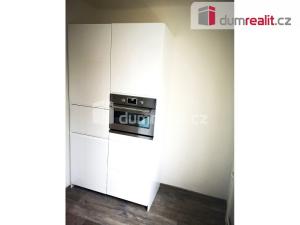 Pronájem bytu 3+1, Plzeň - Jižní Předměstí, Baarova, 80 m2