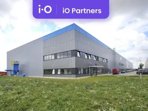 Pronájem skladu, Chrášťany, Za Tratí, 1228 m2