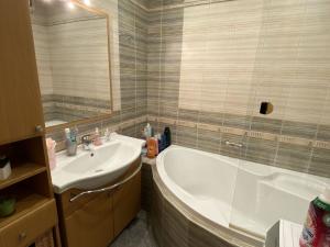Pronájem bytu 4+1, Teplice, Unčínská, 85 m2