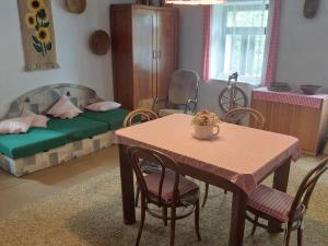 Prodej rodinného domu, Bousín, 150 m2