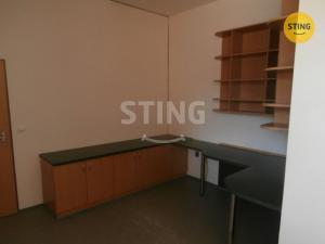 Pronájem skladu, Opava, Zámecký okruh, 251 m2