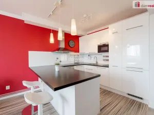 Prodej bytu 4+kk, Praha - Čakovice, Ke stadionu, 90 m2