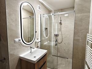 Prodej bytu 4+kk, Praha, Na hroudě, 90 m2