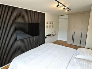 Prodej bytu 4+kk, Praha, Na hroudě, 90 m2