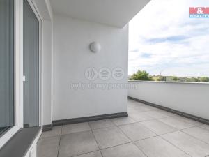 Prodej bytu 2+kk, Uherské Hradiště - Vésky, Na Dědině, 84 m2