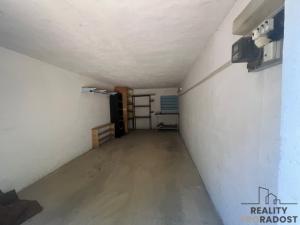Pronájem garáže, Hodonín, Vančurova, 21 m2