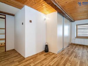 Prodej rodinného domu, Senička, 200 m2