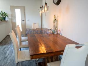 Prodej rodinného domu, Trhové Sviny, 144 m2