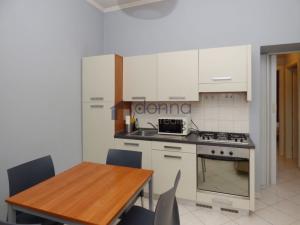 Pronájem bytu 2+kk, Praha, Tyršova, 37 m2