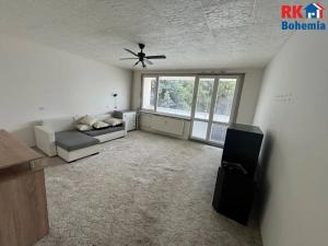 Pronájem bytu 3+1, Dobrovice, Družstevní, 85 m2