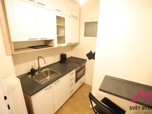 Pronájem bytu 1+kk, Praha - Staré Město, Konviktská, 28 m2